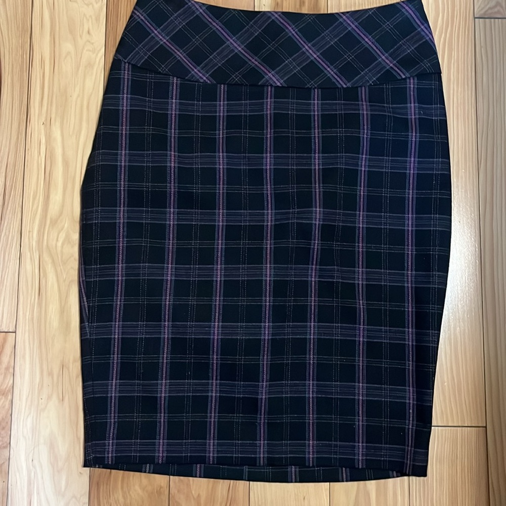 Arden B Plaid Purple Black Pencil Skirt